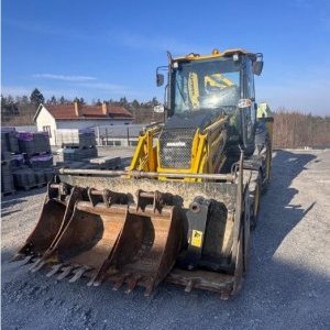 foto koparko ladovarka Komatsu WB97 R